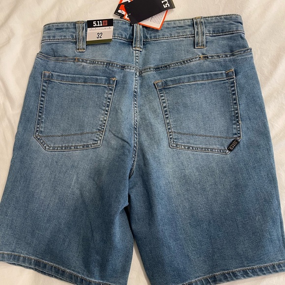 5-11 Defender-Flex Evolve short - Picture 4 of 5